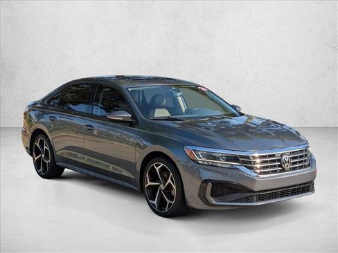Used 2020 Volkswagen Passat 2.0T R-Line FWD image 3