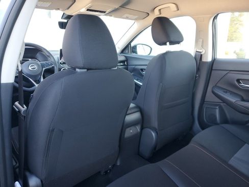 New 2025 Nissan Sentra SR image 7