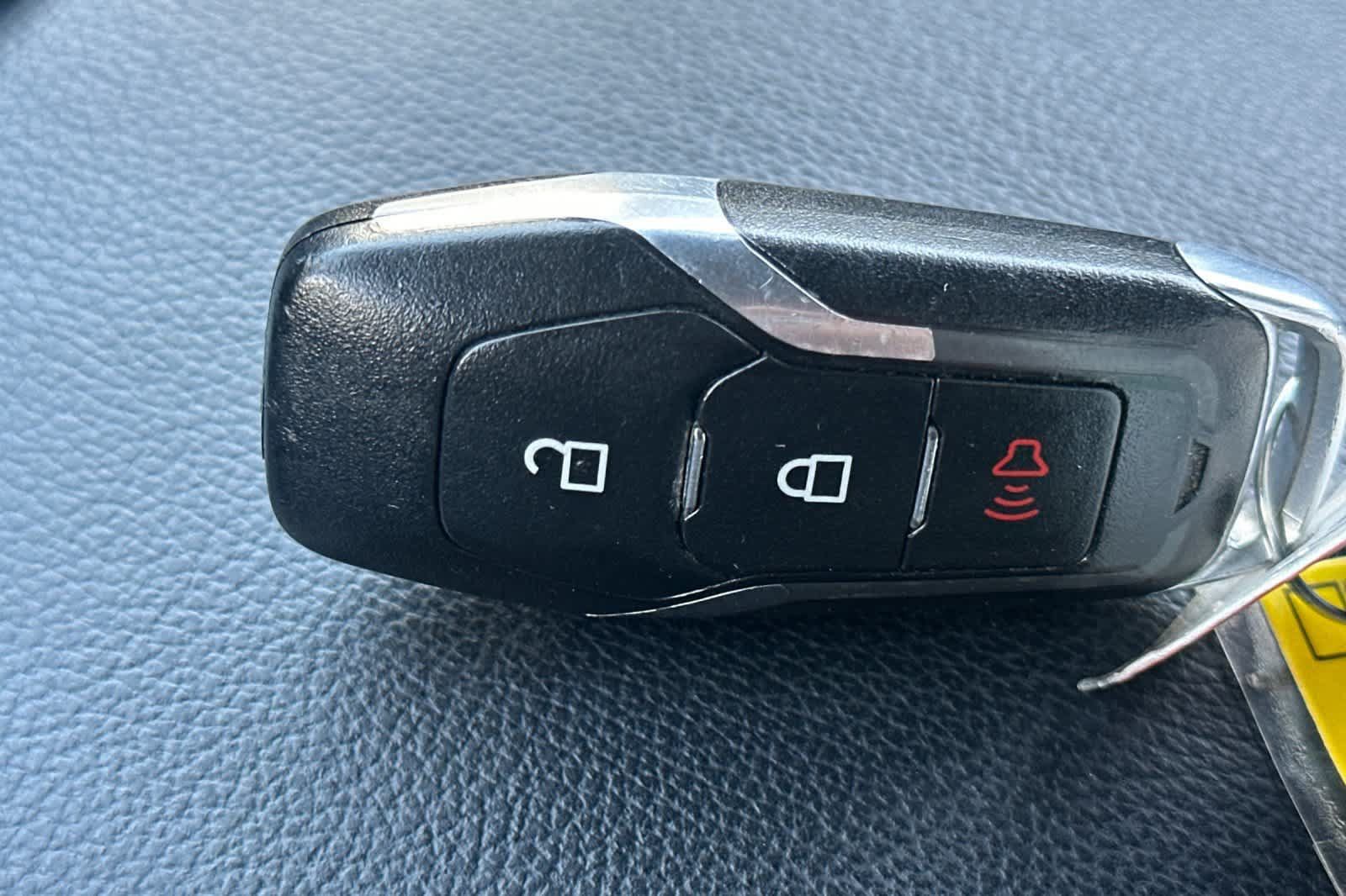 Used 2017 Ford Explorer XLT AWD/4WD image 27