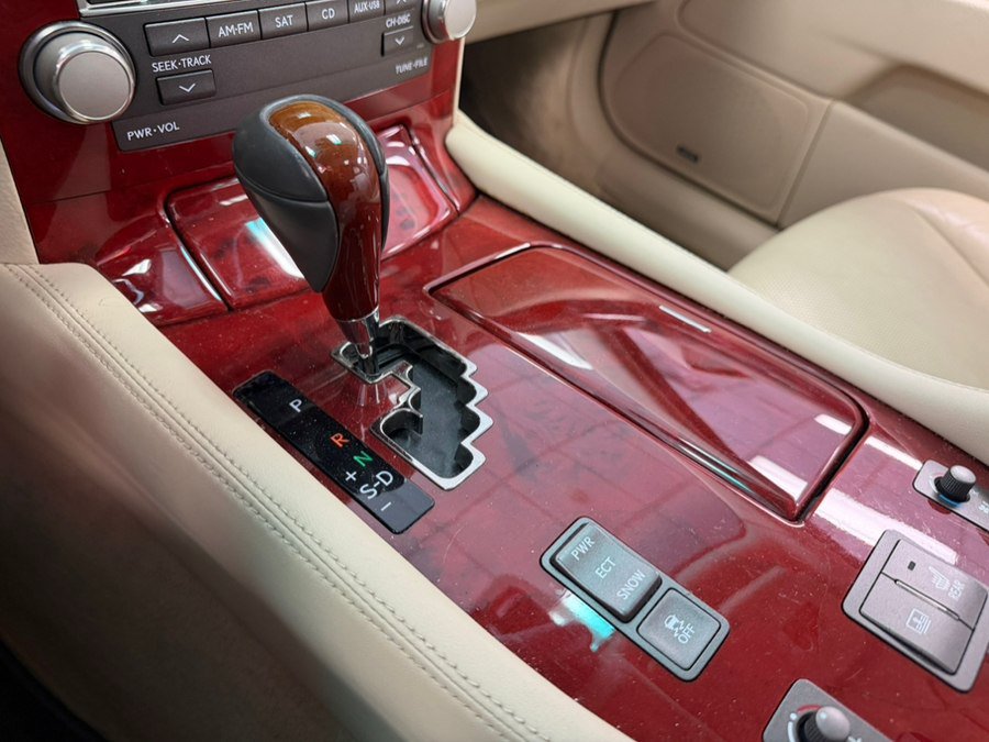 Used 2011 Lexus LS 460 w/ Comfort Pkg RWD image 57