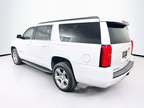 Used 2020 Chevrolet Suburban LT image 5