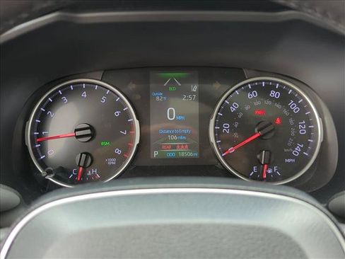Used 2021 Toyota RAV4 XLE Premium AWD/4WD image 10