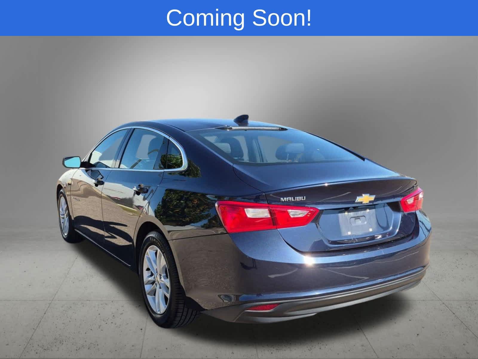 Used 2018 Chevrolet Malibu LT FWD image 4