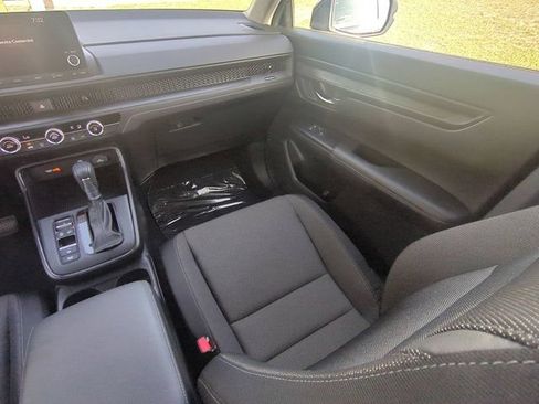 Used 2025 Honda CR-V LX image 16