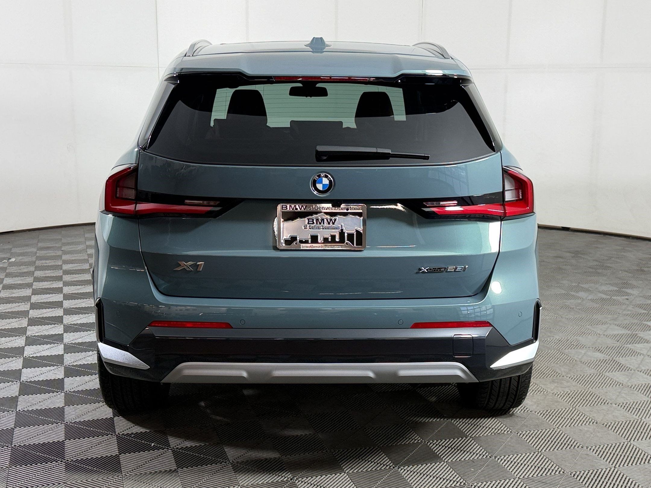 Used 2026 BMW X1 xDrive28i w/ Technology Package AWD/4WD image 10