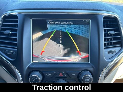 Used 2015 Jeep Grand Cherokee Overland image 31