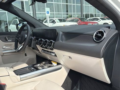 Certified 2026 Mercedes-Benz GLA 250 4MATIC image 19