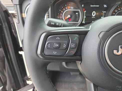 Used 2026 Jeep Gladiator Sport AWD/4WD image 31