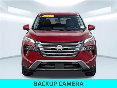 Used 2025 Nissan Rogue SL image 11