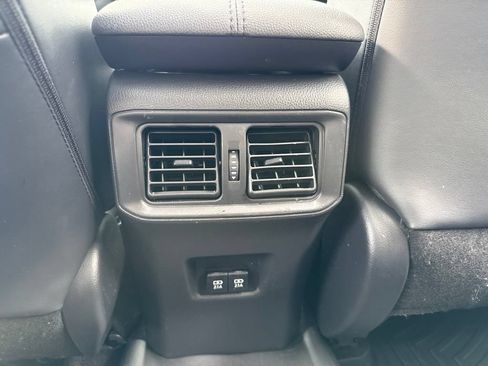 Used 2019 Toyota RAV4 Limited w/ Advanced Technology Package FWD image 27