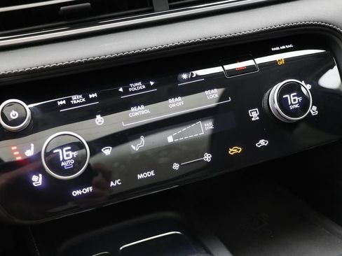 Used 2023 INFINITI QX60 Luxe w/ Vision Package image 21