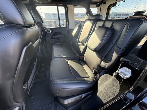 Used 2024 Jeep Wrangler High Altitude image 10