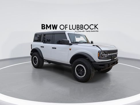 Used 2025 Ford Bronco Badlands w/ Sasquatch Package AWD/4WD image 2