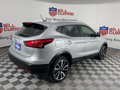 Used 2019 Nissan Rogue Sport SL w/ Premium Package image 3