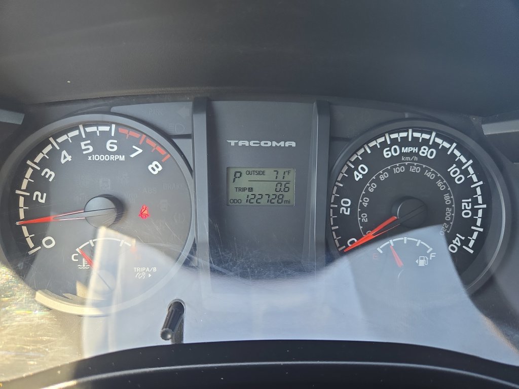 Used 2017 Toyota Tacoma SR w/ Tow Package AWD/4WD image 16