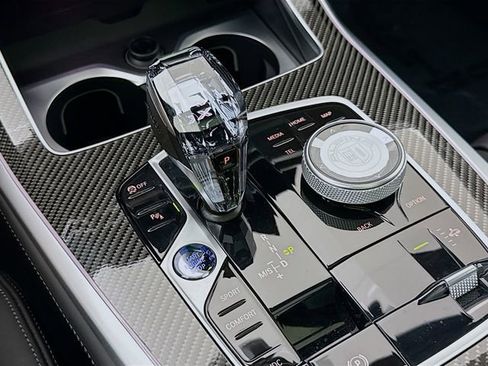 Used 2024 BMW ALPINA XB7 ALPINA XB7 image 17