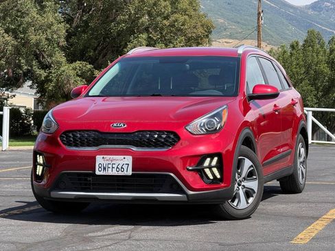 Used 2021 Kia Niro LX FWD image 1