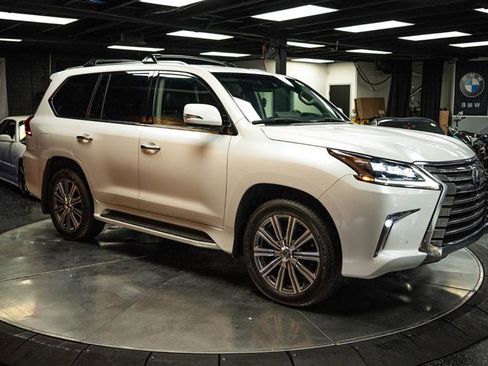 Used 2016 Lexus LX 570 4WD image 5