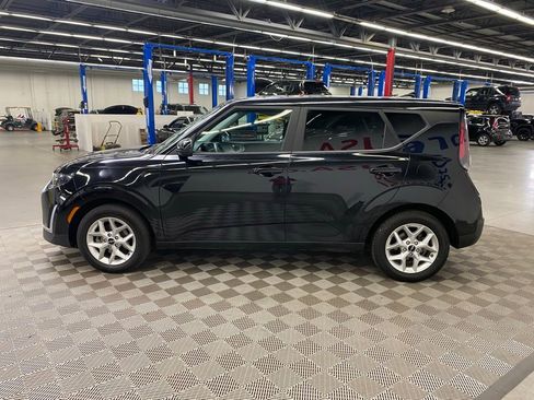 Used 2023 Kia Soul LX w/ Option Group 015 image 8