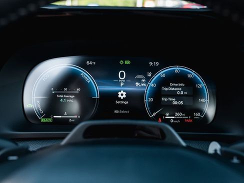 New 2026 Toyota Crown Signia AWD/4WD image 15