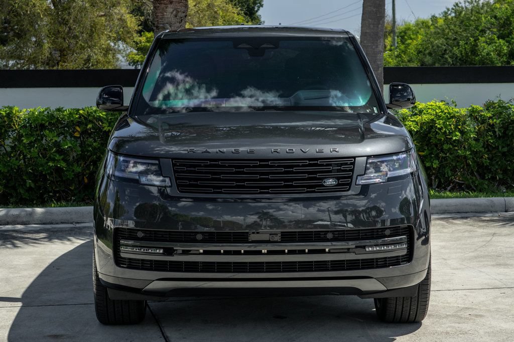 Used 2026 Land Rover Range Rover SE AWD/4WD image 12