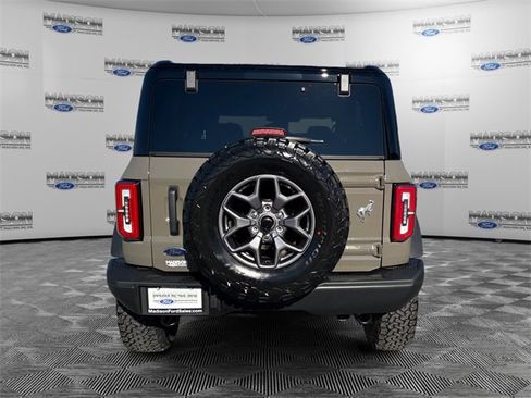 New 2025 Ford Bronco Badlands image 4