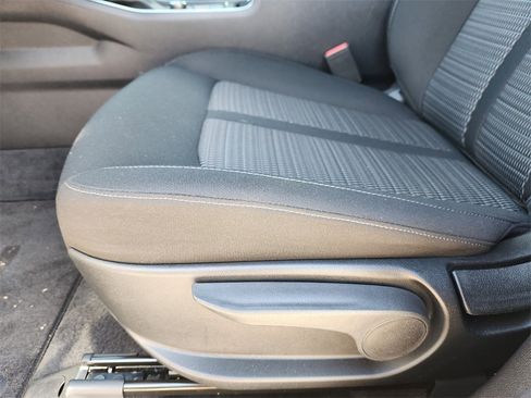 New 2025 Kia Sorento LX image 16