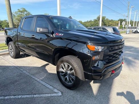 Used 2024 Chevrolet Silverado 1500 Custom Trail Boss AWD/4WD image 4