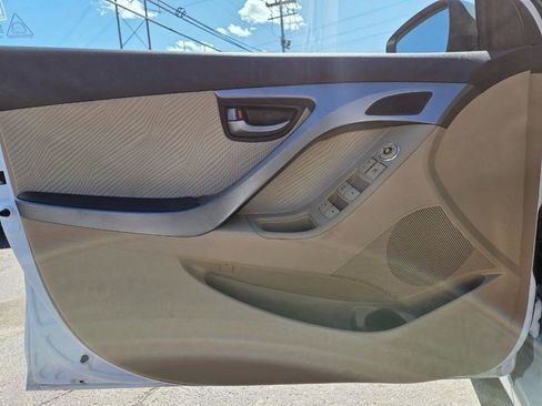 Used 2013 Hyundai Elantra GLS w/ Preferred Pkg FWD image 27