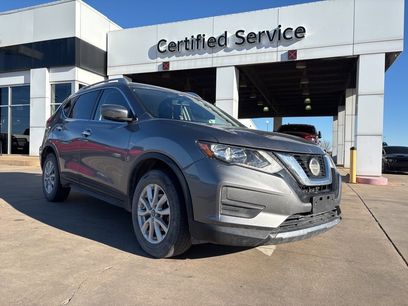 Used 2018 Nissan Rogue SV