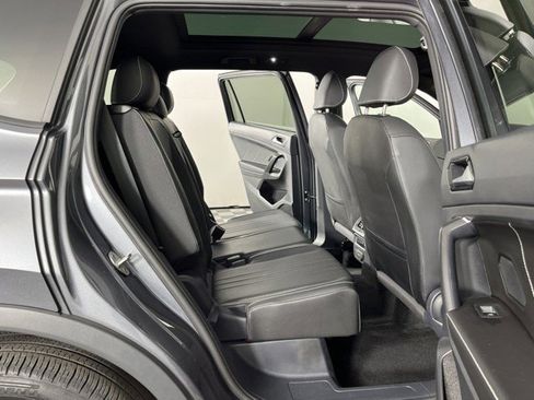 Used 2023 Volkswagen Tiguan SE R-Line FWD image 41