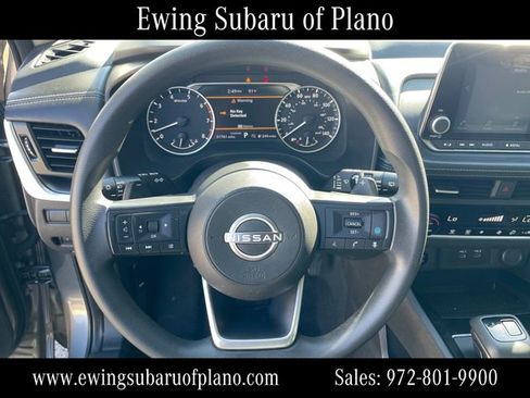 Used 2024 Nissan Rogue SV image 15