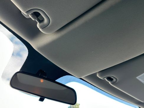 Used 2017 RAM 1500 Express image 21