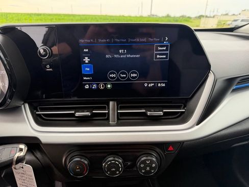 Used 2026 Chevrolet Trax LS FWD image 17