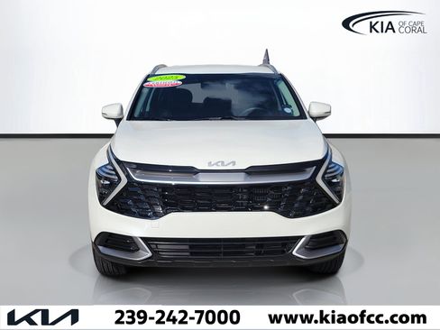 Certified 2025 Kia Sportage EX AWD/4WD image 2