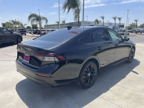 Used 2025 Honda Accord SE image 8