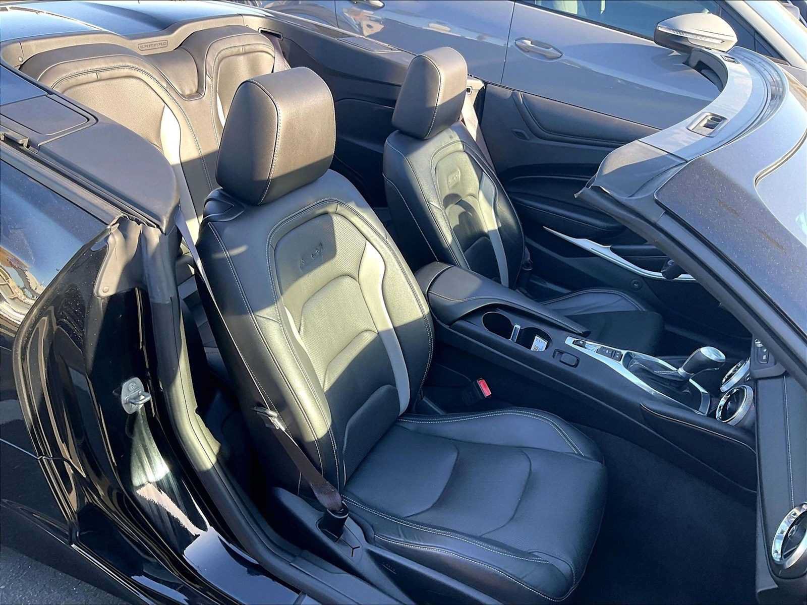 Used 2016 Chevrolet Camaro SS RWD image 9