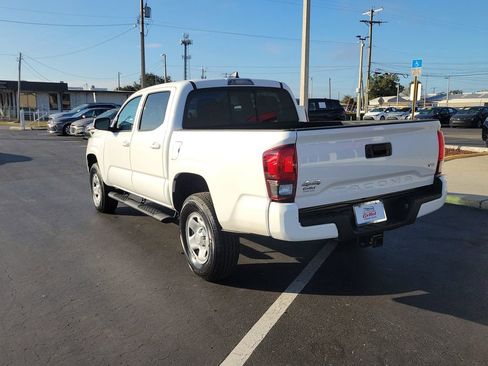 Used 2023 Toyota Tacoma SR5 image 4