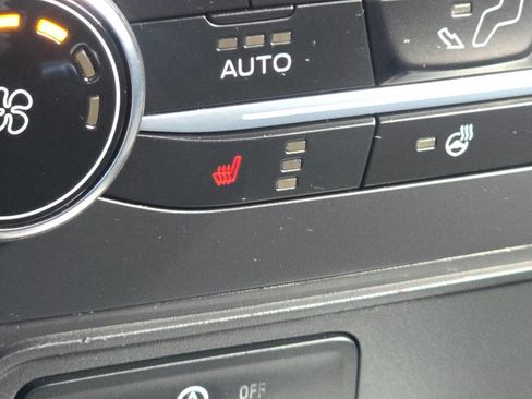 Used 2018 Ford EcoSport SE w/ SE Cold Weather Package image 5