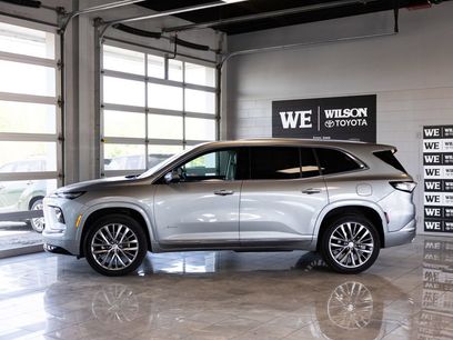 Used 2025 Buick Enclave Avenir