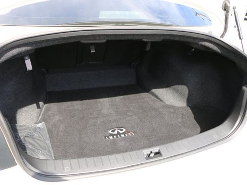 Used 2024 INFINITI Q50 Luxe w/ Cargo Package RWD image 34
