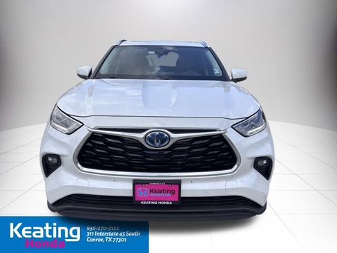 Used 2023 Toyota Highlander Limited AWD/4WD image 3