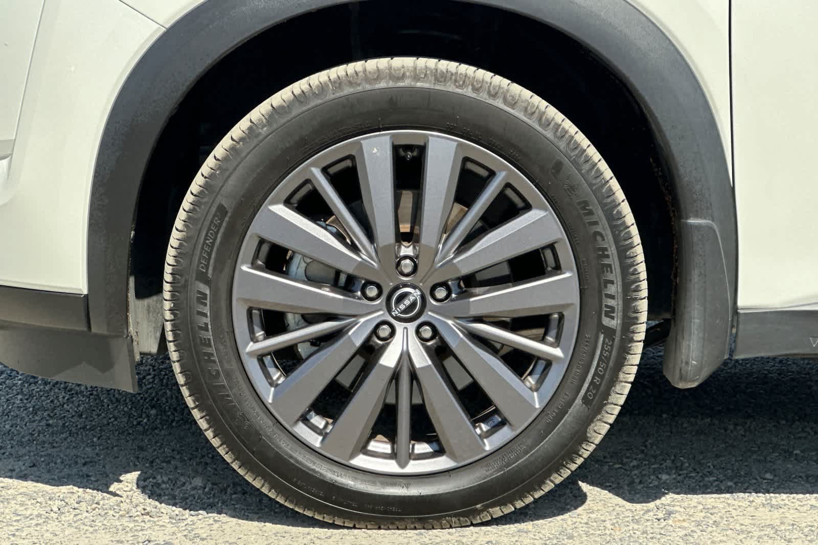 Certified 2022 Nissan Pathfinder SL w/ SL Premium Package FWD image 37