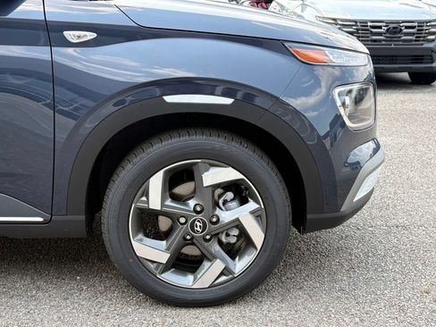 New 2026 Hyundai Venue SEL FWD image 33