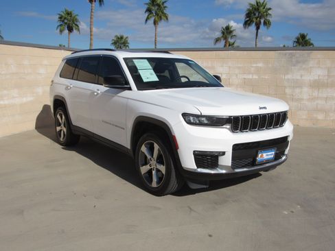 Used 2021 Jeep Grand Cherokee L Limited image 2