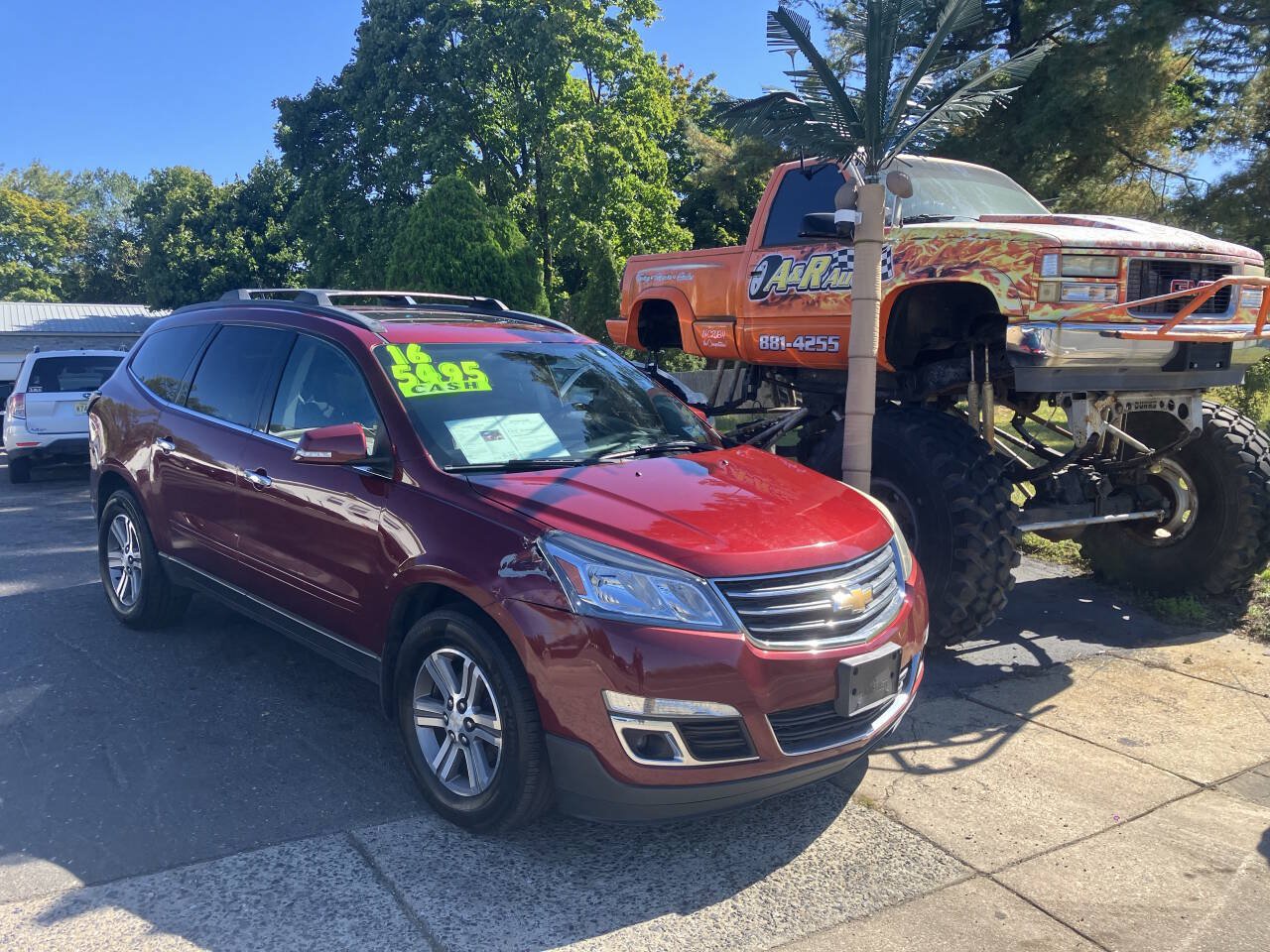 Used 2016 Chevrolet Traverse LT AWD/4WD image 2