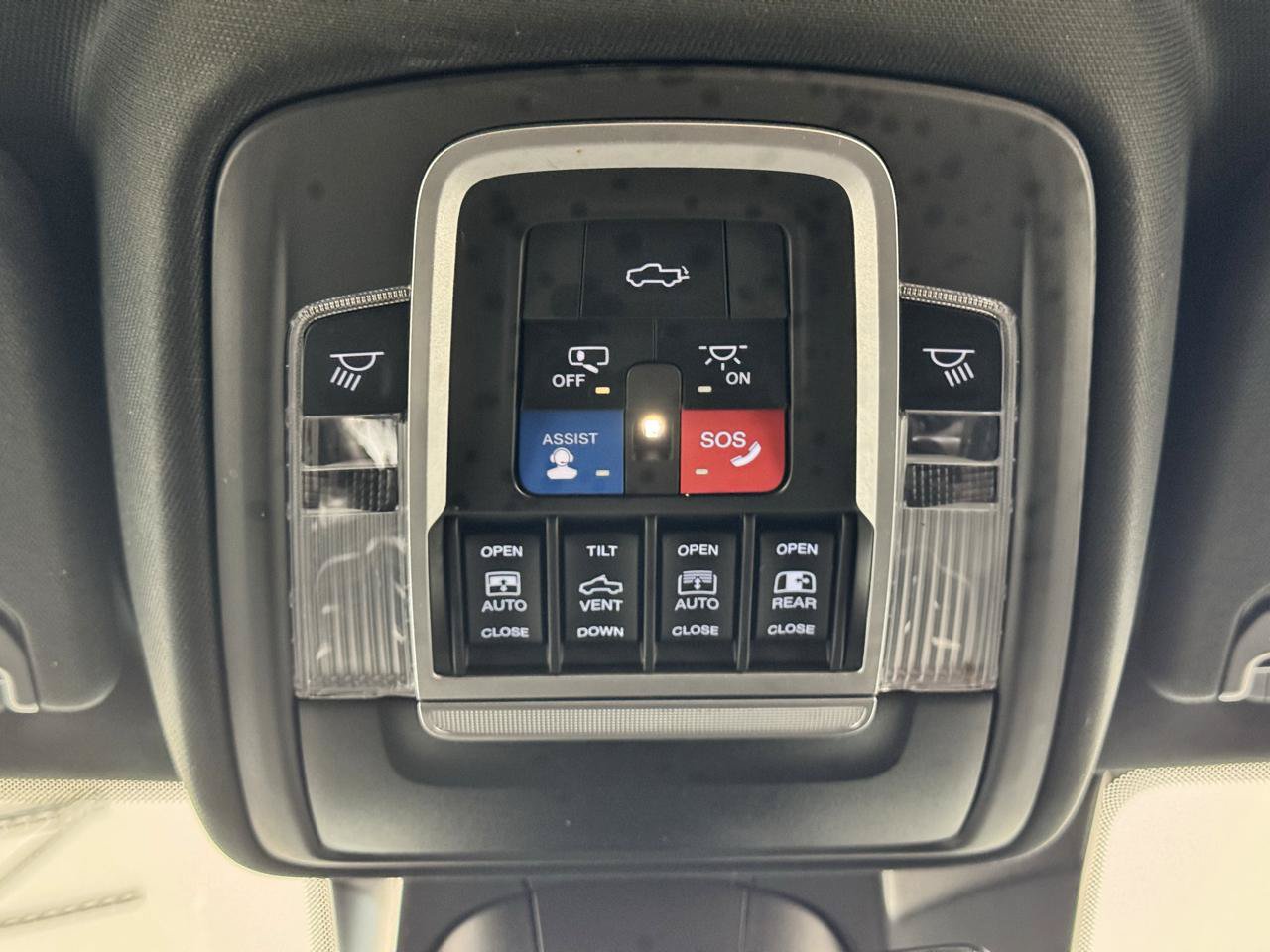 Used 2021 RAM 1500 Laramie AWD/4WD image 25