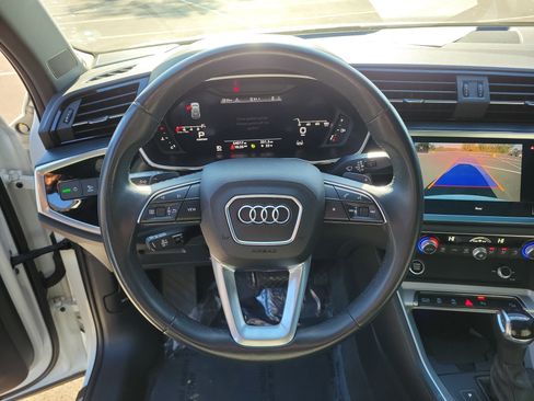 Used 2021 Audi Q3 2.0T Premium Plus w/ Premium Plus Package image 23