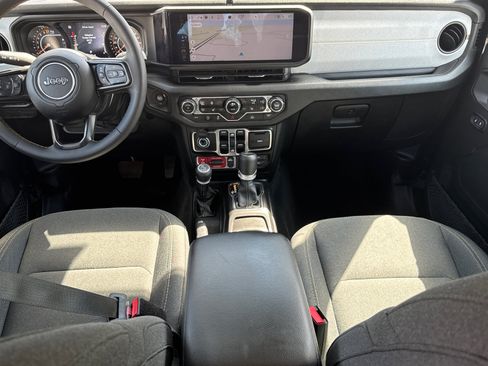 Used 2024 Jeep Gladiator Sport image 24