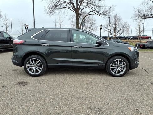 Used 2024 Ford Edge Titanium image 6